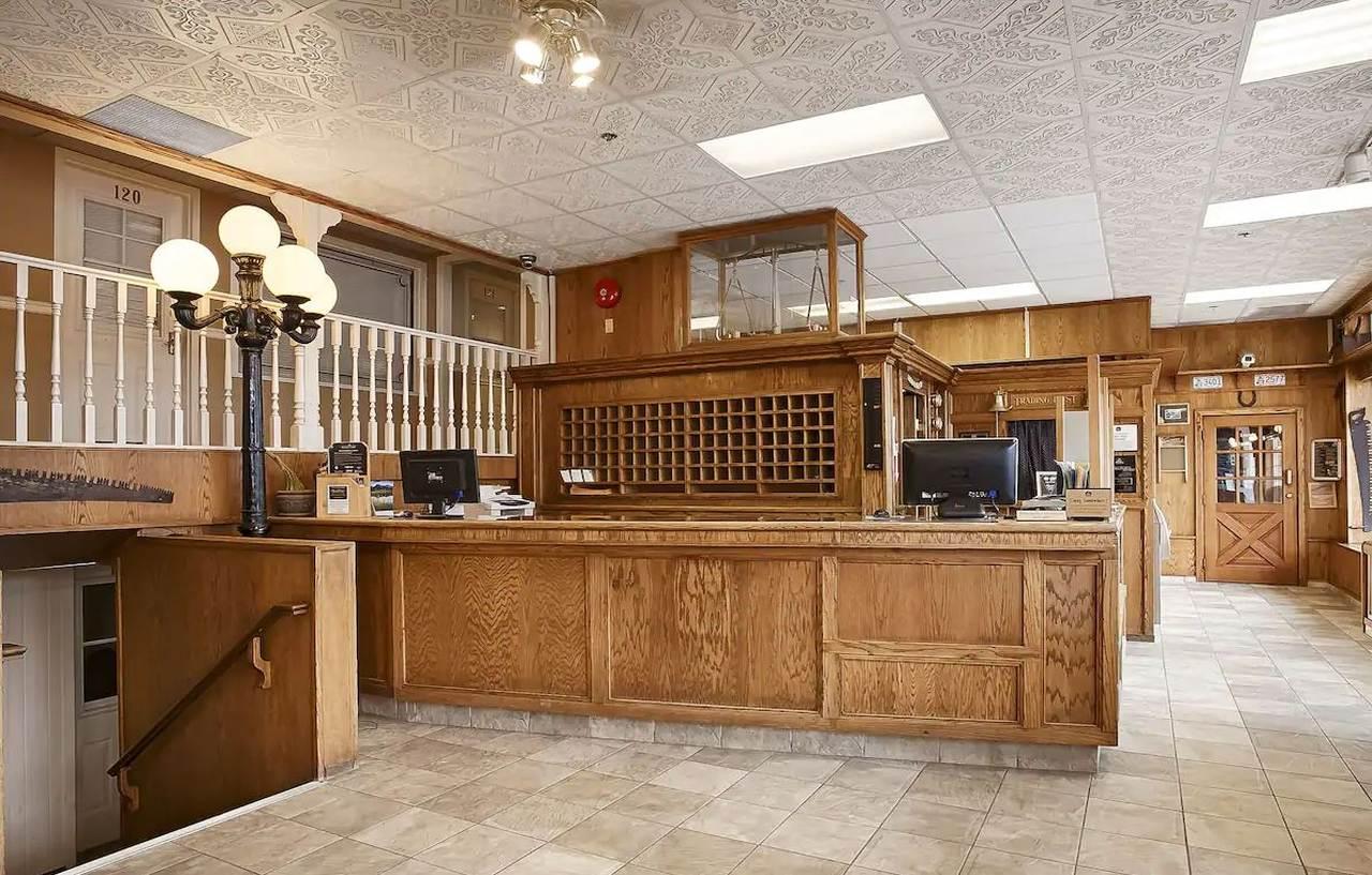 Best Western Gold Rush Inn Whitehorse Bagian luar foto