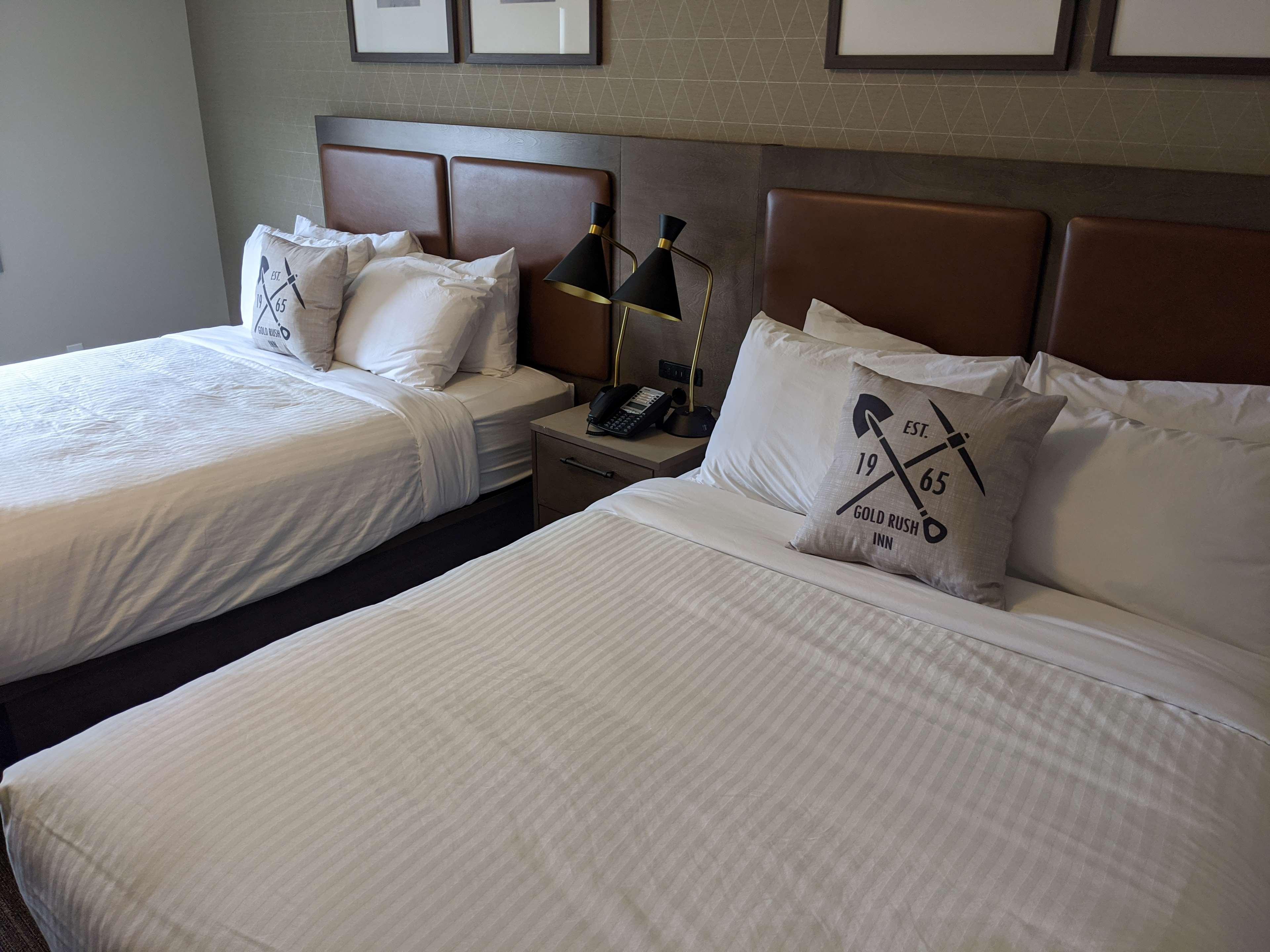 Best Western Gold Rush Inn Whitehorse Bagian luar foto