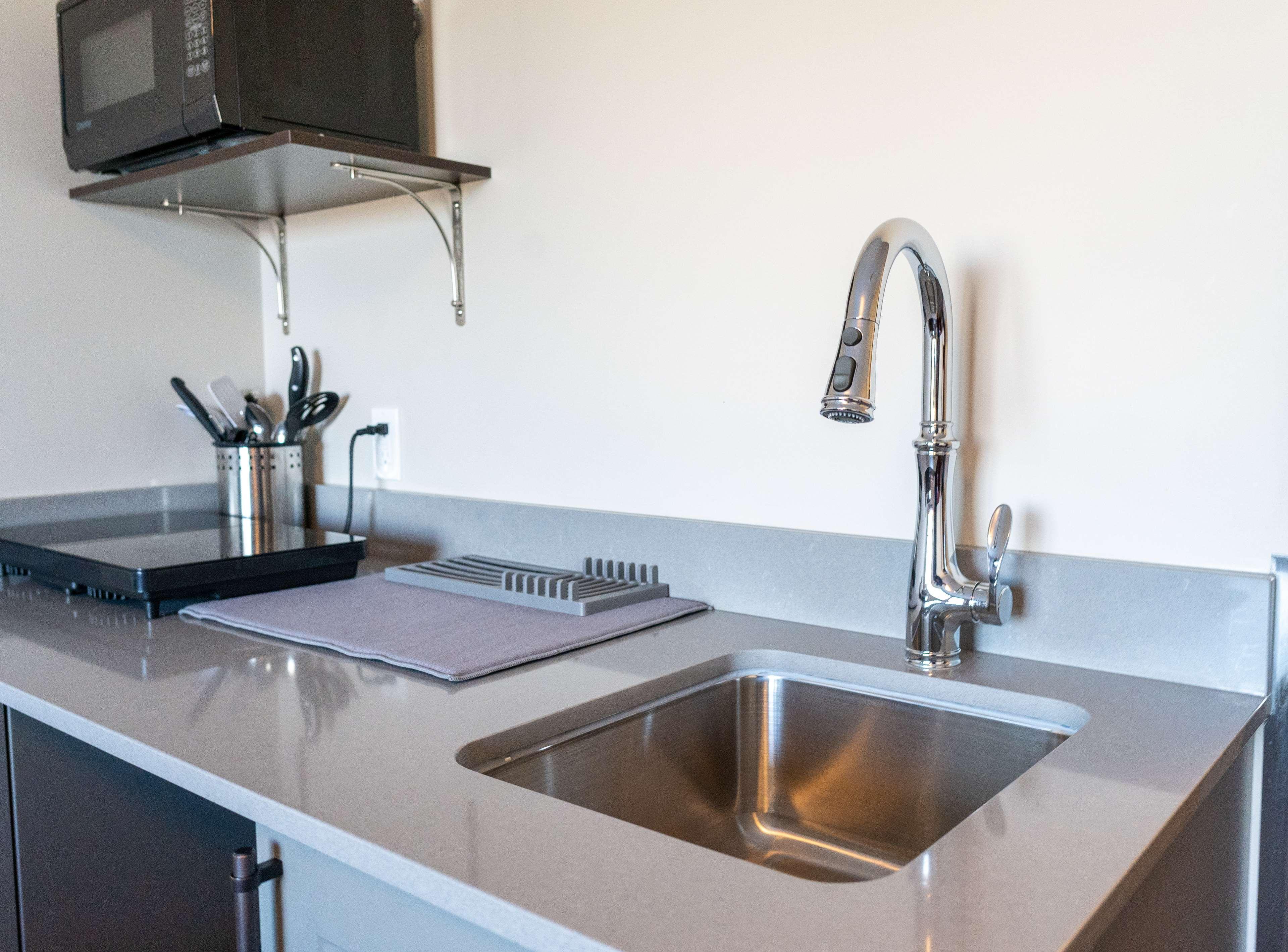 Best Western Gold Rush Inn Whitehorse Bagian luar foto