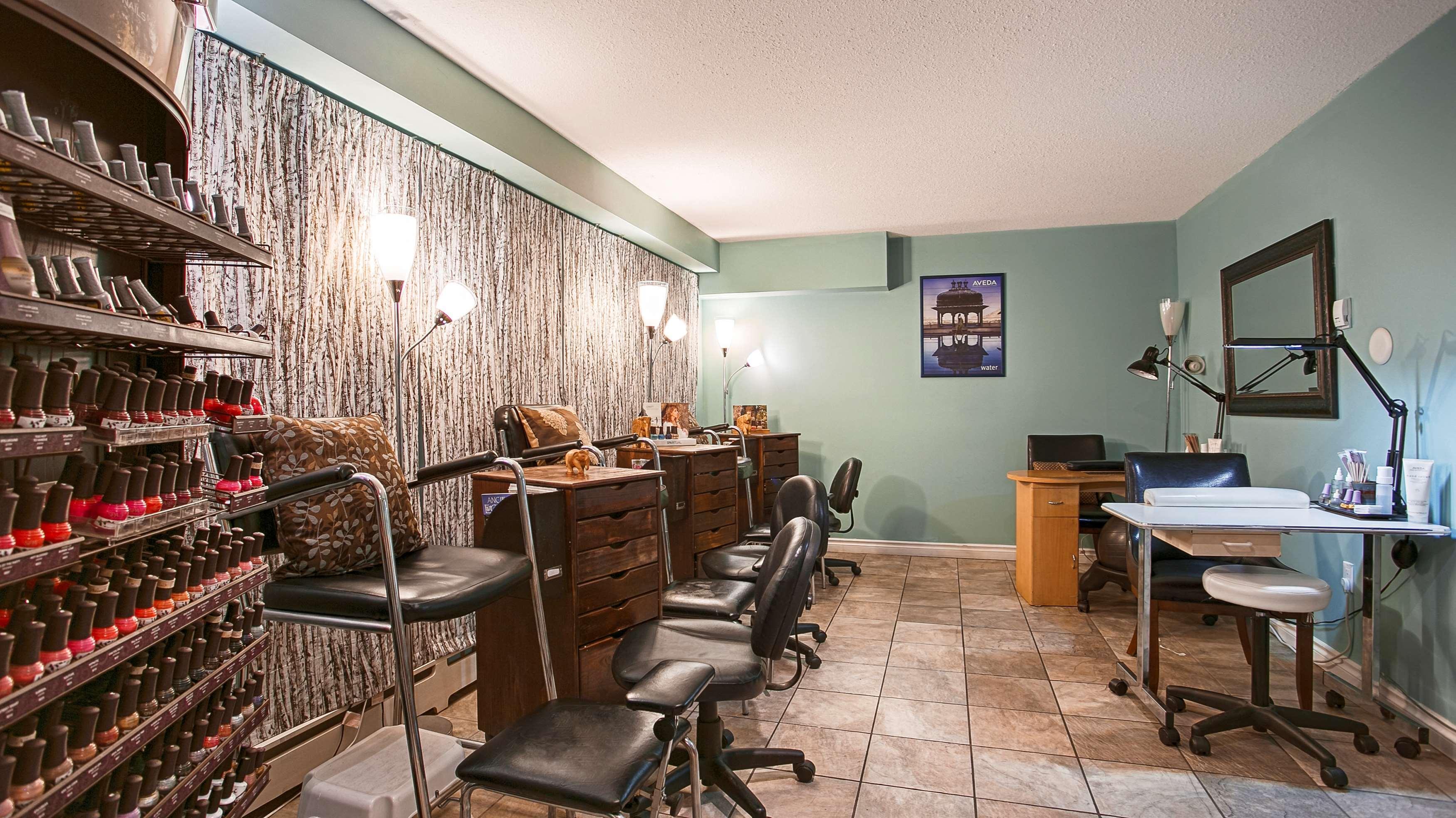 Best Western Gold Rush Inn Whitehorse Bagian luar foto