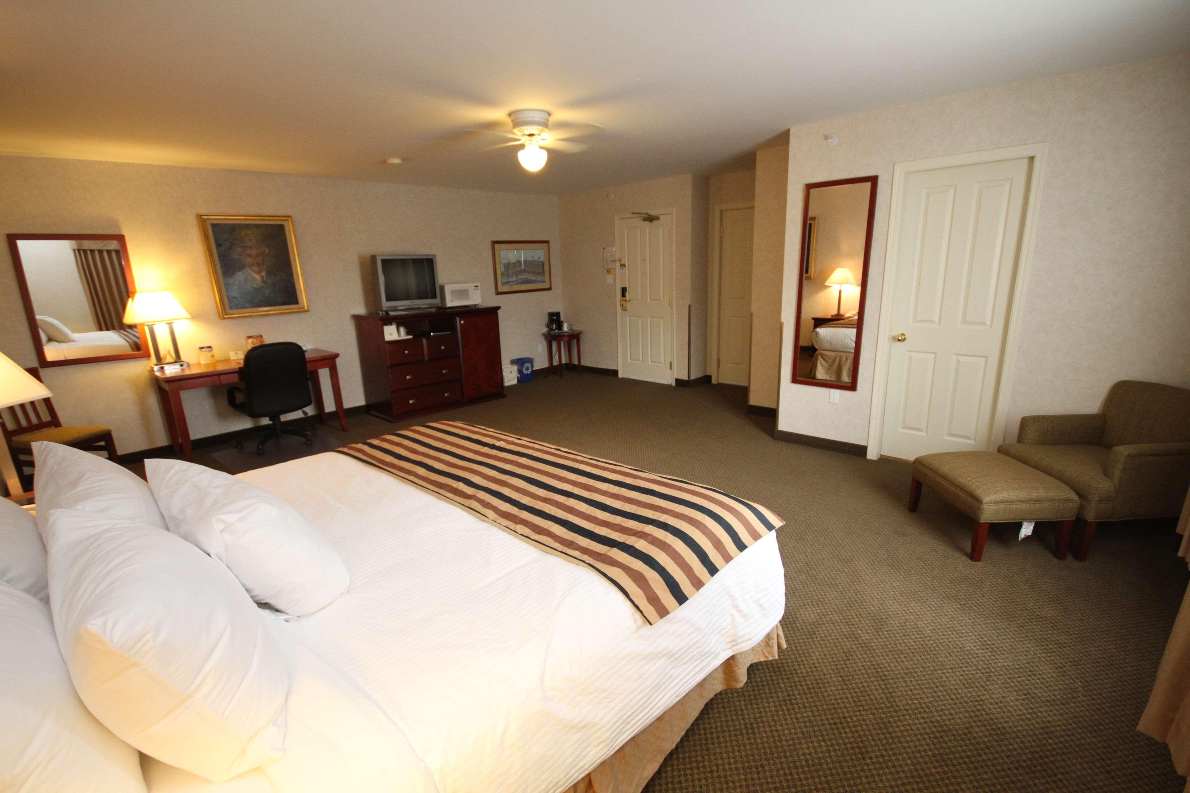 Best Western Gold Rush Inn Whitehorse Bagian luar foto