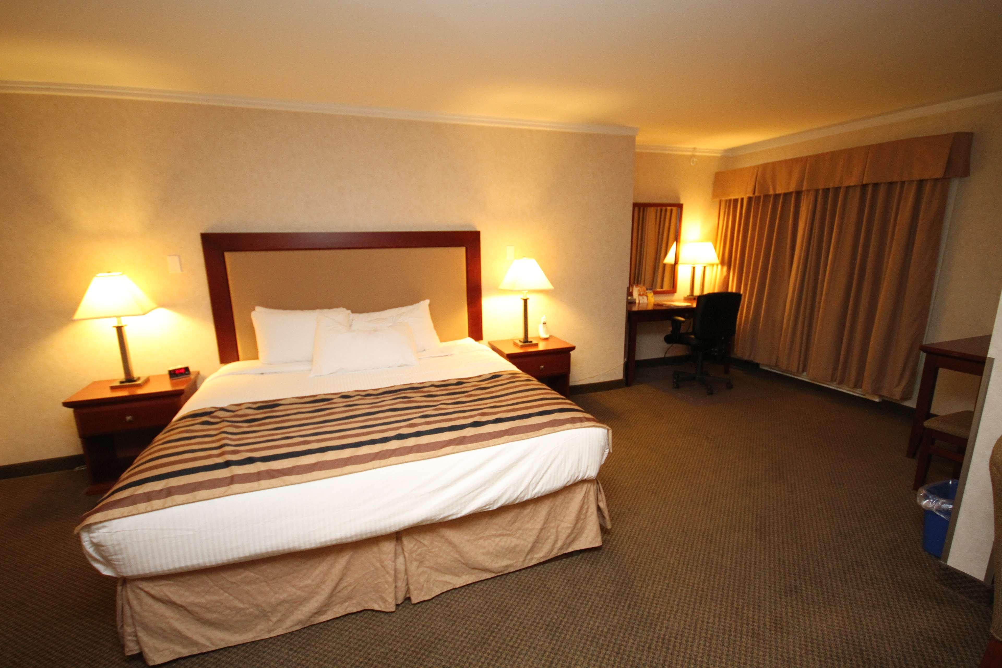 Best Western Gold Rush Inn Whitehorse Bagian luar foto