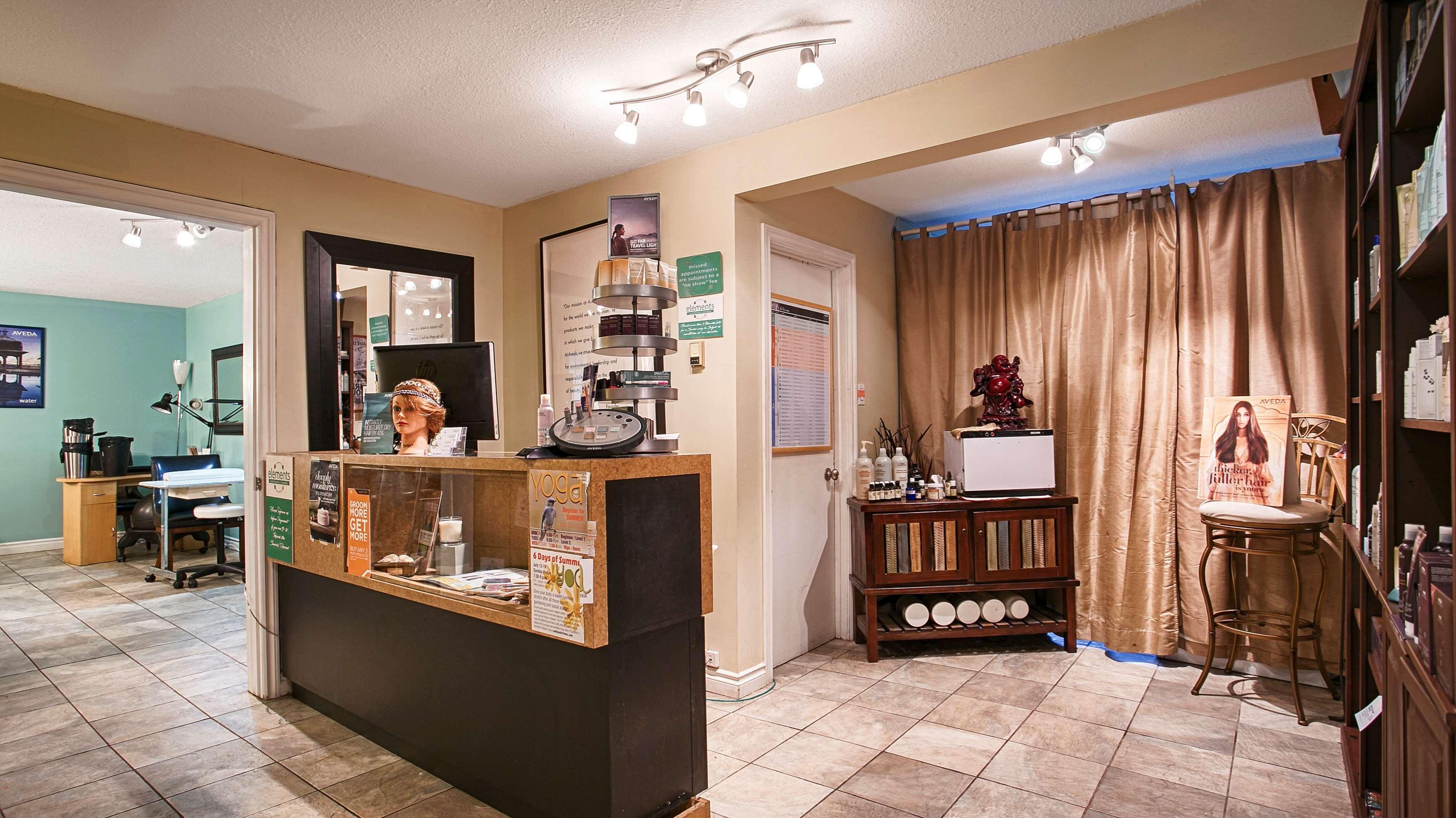 Best Western Gold Rush Inn Whitehorse Bagian luar foto